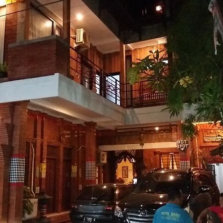 Homestay Kota Baru Джепара Екстериор снимка