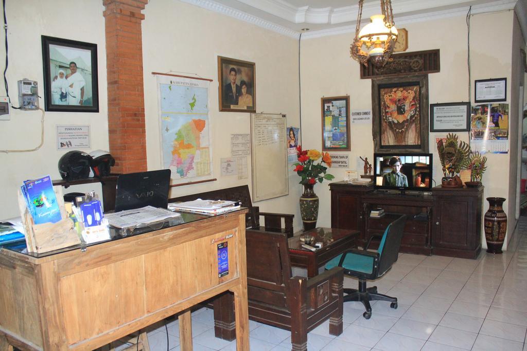 Homestay Kota Baru Джепара Екстериор снимка