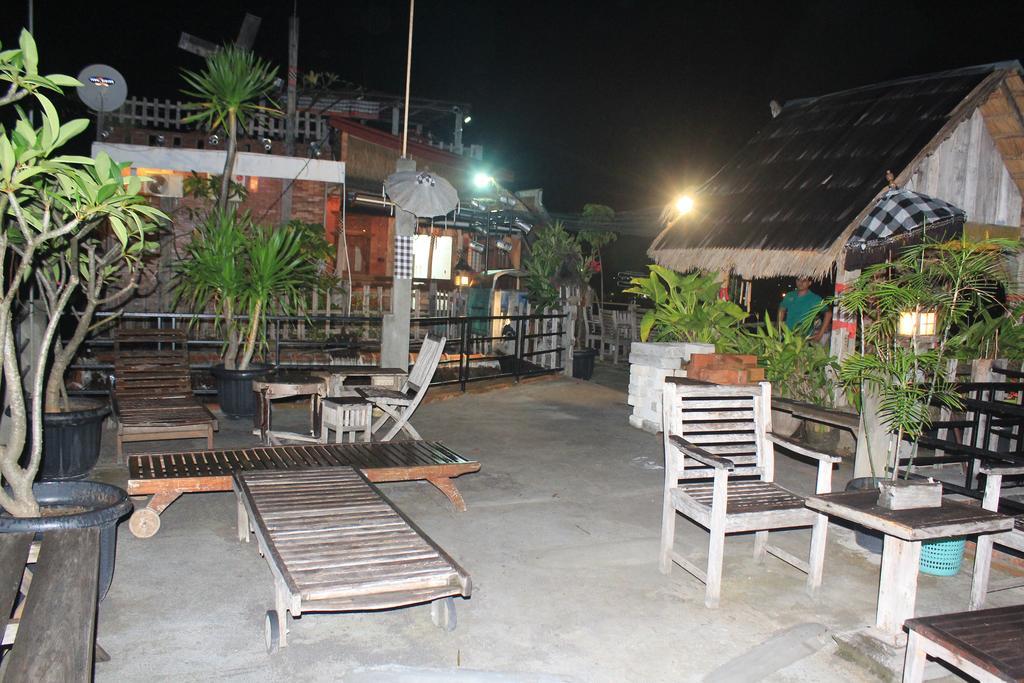 Homestay Kota Baru Джепара Екстериор снимка
