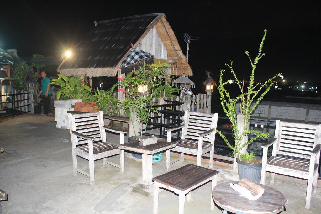 Homestay Kota Baru Джепара Екстериор снимка