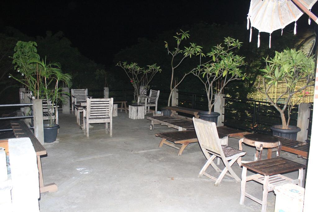 Homestay Kota Baru Джепара Екстериор снимка