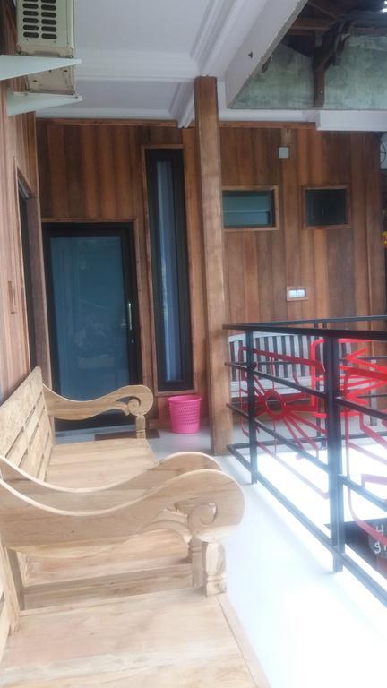 Homestay Kota Baru Джепара Екстериор снимка